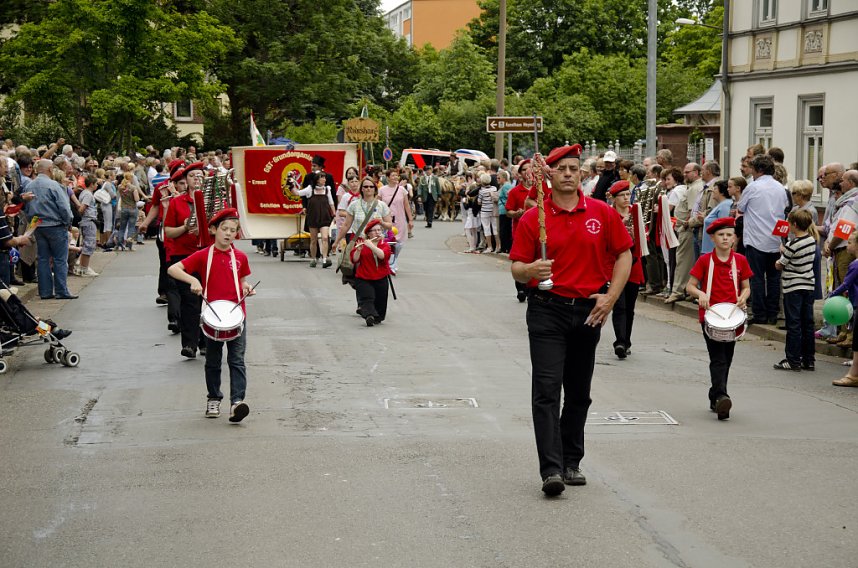1085 Jahre in einem Umzug