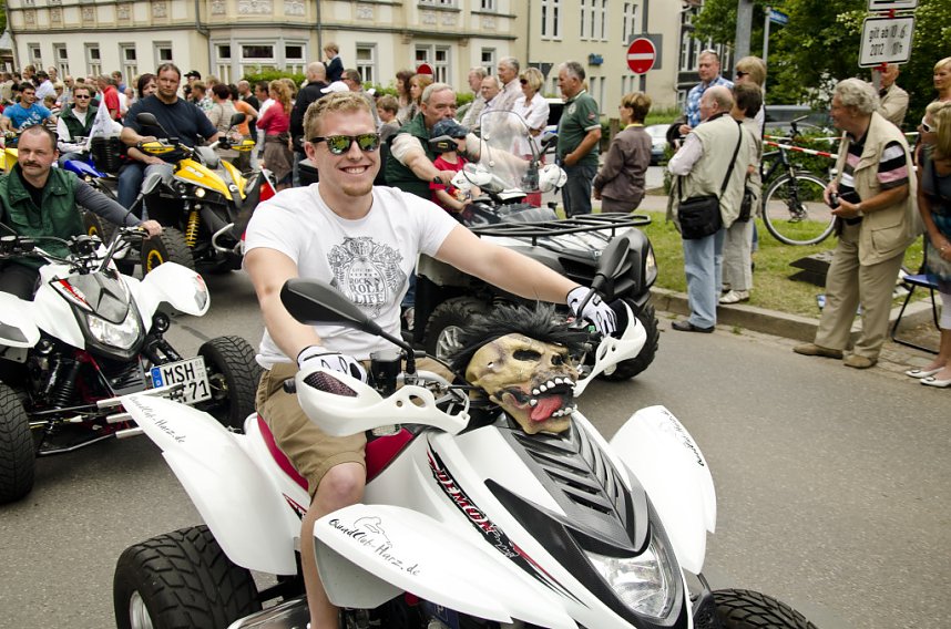 1085 Jahre in einem Umzug