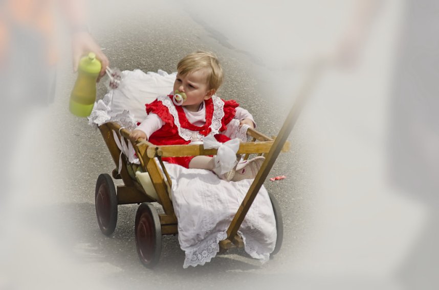 1085 Jahre in einem Umzug