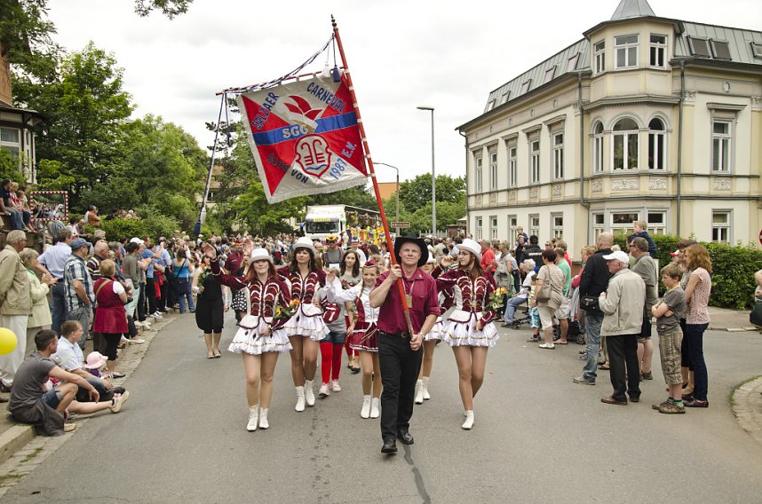 1085 Jahre in einem Umzug