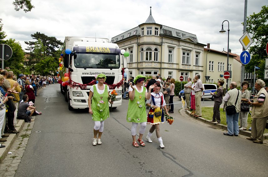 1085 Jahre in einem Umzug