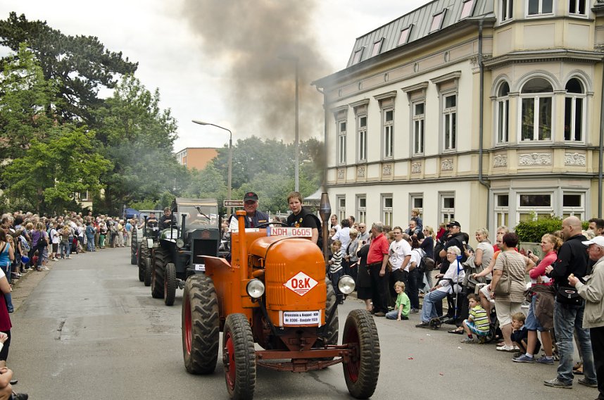 1085 Jahre in einem Umzug