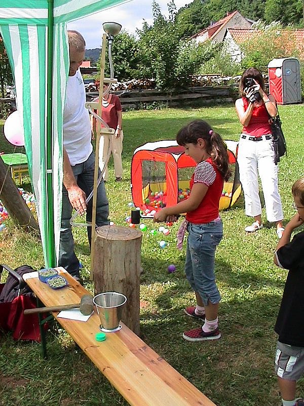 Kinderfeste im "Drachenland"
