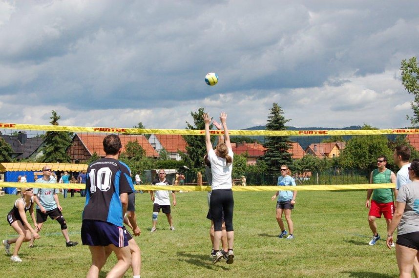 Volleyball-Turnier beim Familienspieltag
