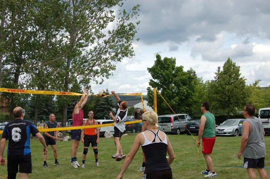 Volleyball-Turnier beim Familienspieltag