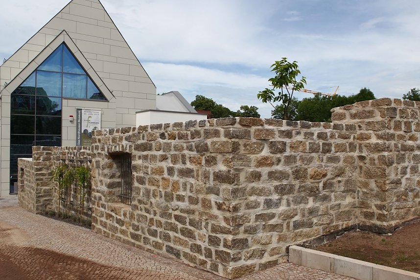 Rundgang durch die "neue" Flohburg