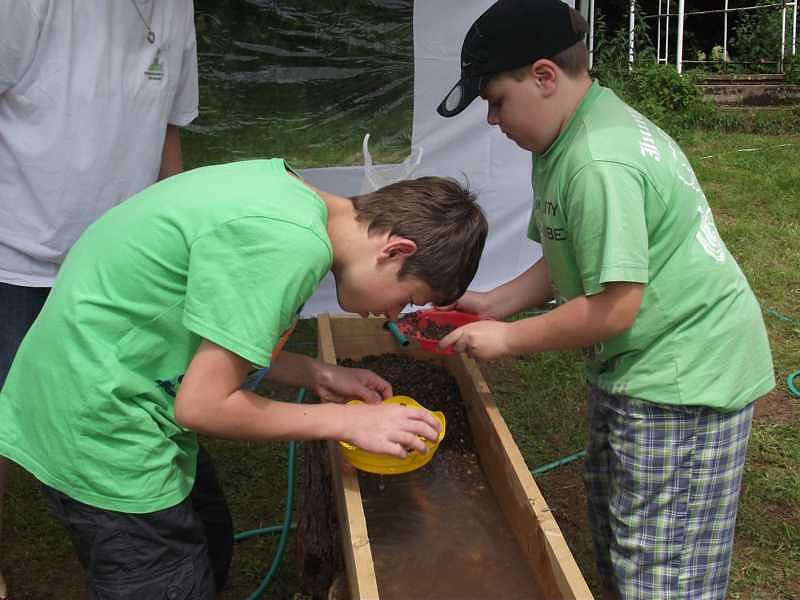 Kinderfest im "Drachenland"