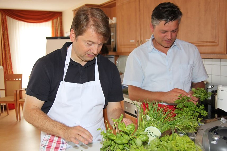 Gemeinsam gekocht: Landr&auml;tin und Intendant