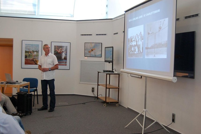 F&uuml;hrung durch die aktuelle Ausstellung