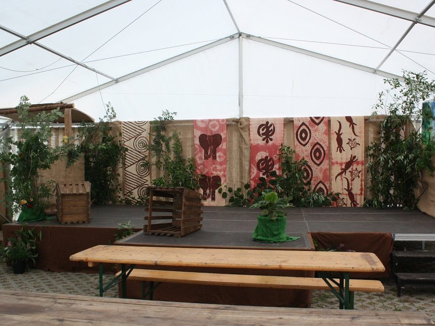 Vorbereitungen im Lager