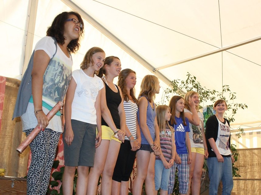 Der erste Tag im Handwerker-Camp