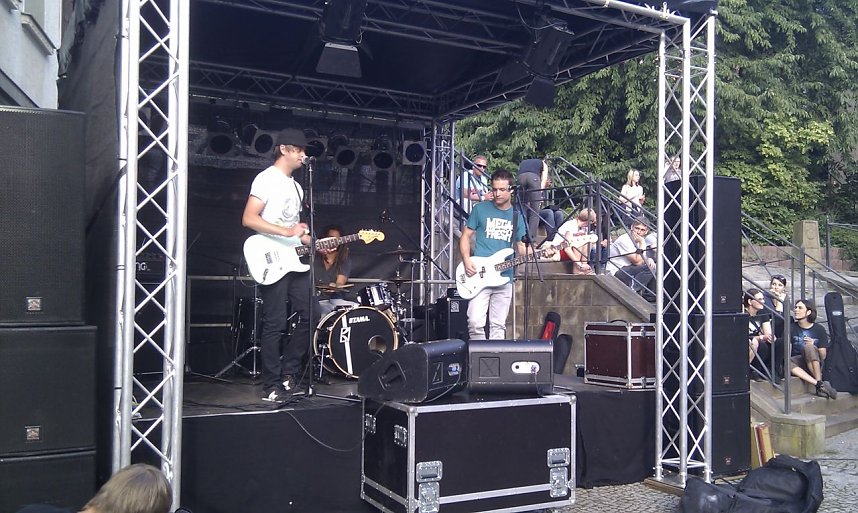 Rockhaus in der Altstadt: NEWAGE