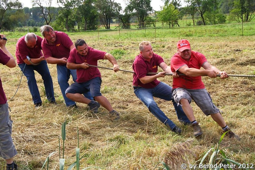 Tauziehen &uuml;ber die Wipper bei Obergebra