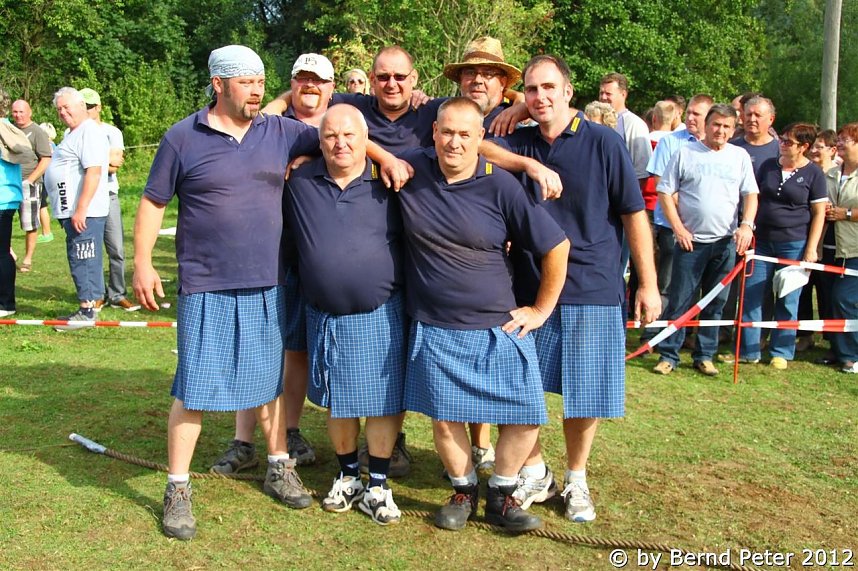 Tauziehen &uuml;ber die Wipper bei Obergebra