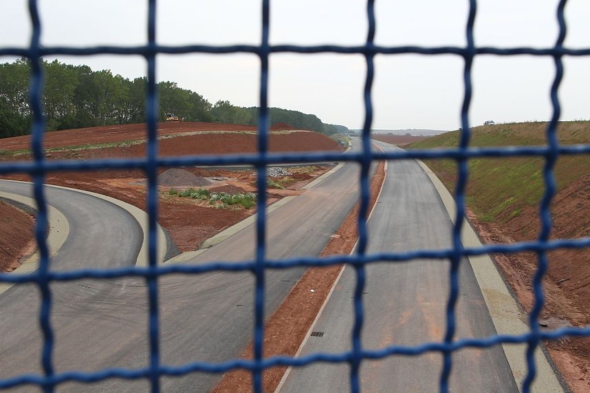 Die Anschlussstelle zwischen Gro&szlig;wechsungen und der B 243