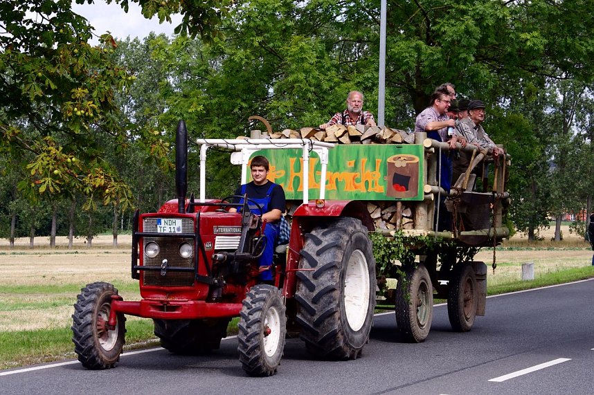 Festumzug in Obergebra
