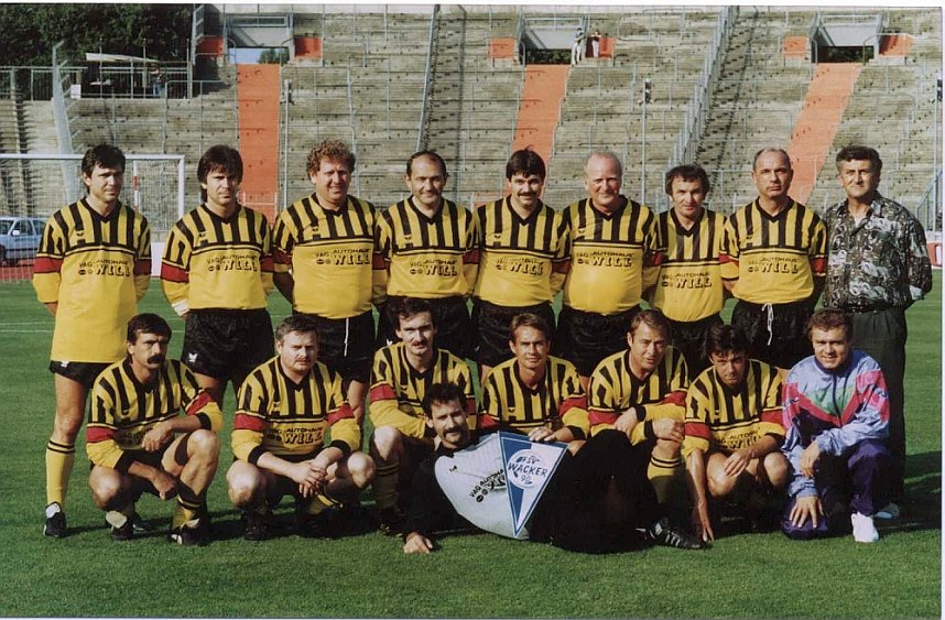 Horst Schultze: 1991.08.23. hinten 4.v.r. in Hannover