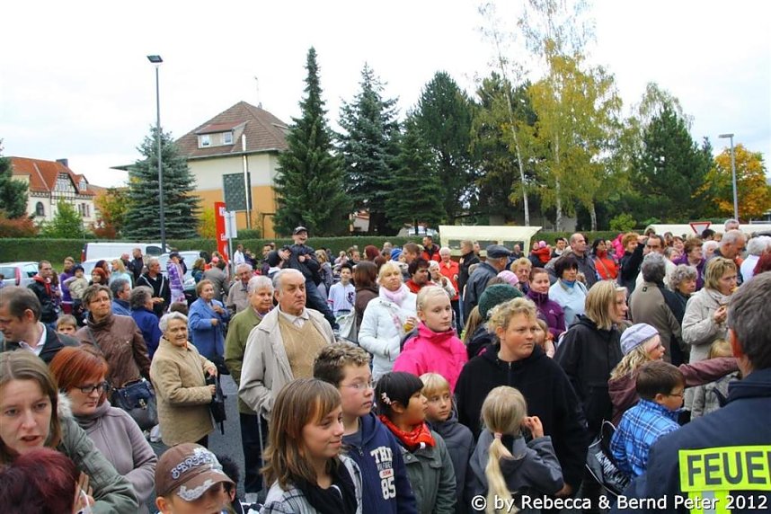 Neuer&ouml;ffnung mit Volksfest