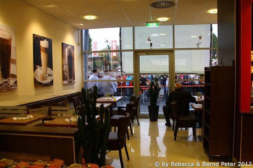 Neuer&ouml;ffnung mit Volksfest