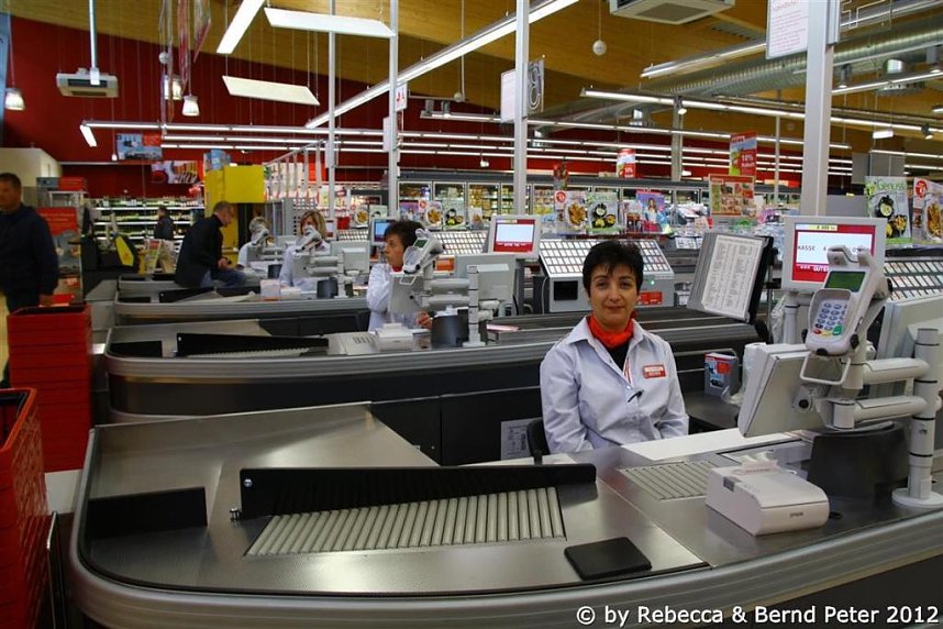 Neuer&ouml;ffnung mit Volksfest