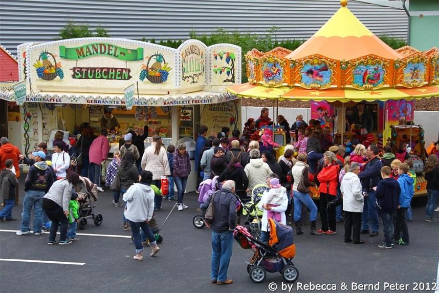 Neuer&ouml;ffnung mit Volksfest