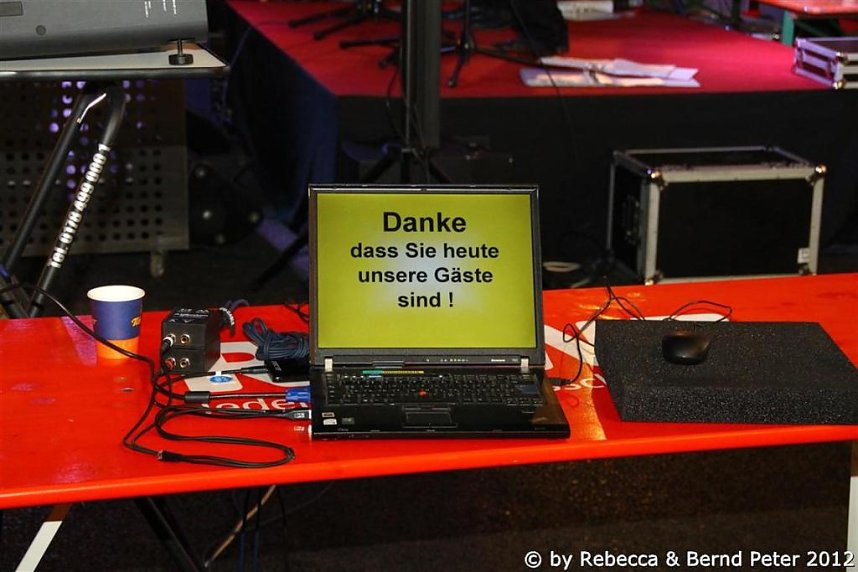 Neuer&ouml;ffnung mit Volksfest