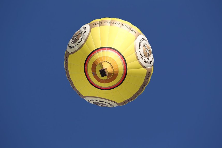 Am Himmel und auf der Schiene