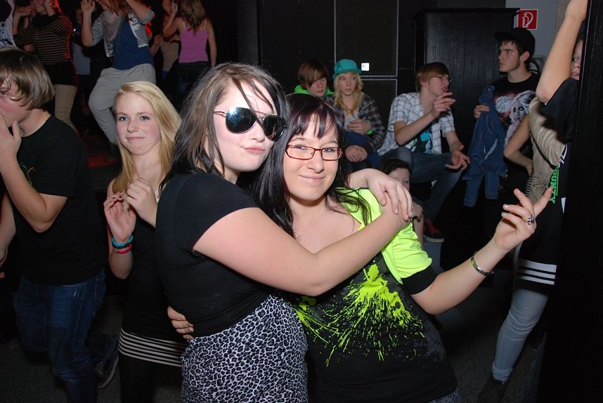 Junge Party im Klubhaus