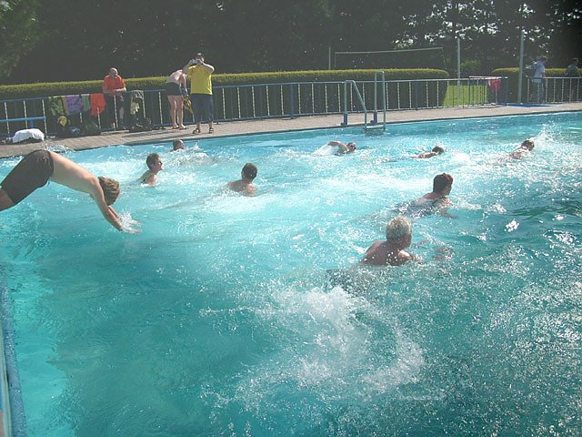 24-Stundenschwimmen Gro&szlig;furra