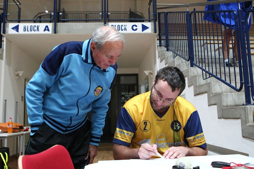 Benefiz-Turnier hat begonnen