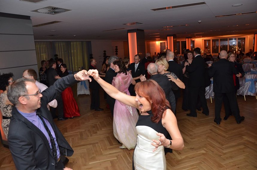 1.Medizinerball im SHK