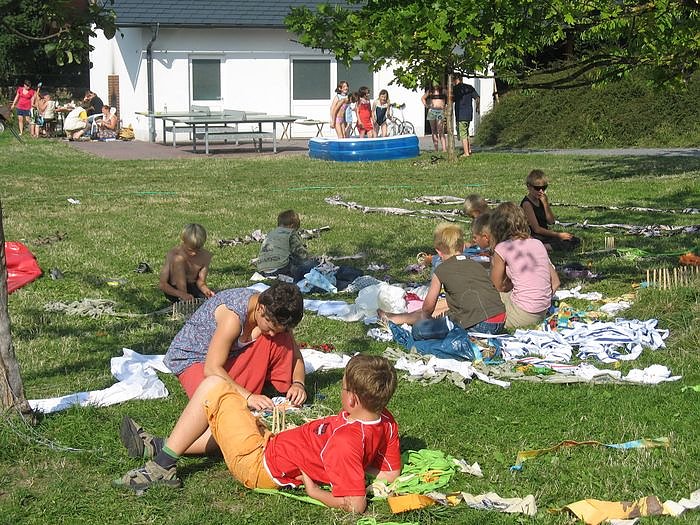 Die Wiese - Vorbereitung zum Kn&uuml;pfen