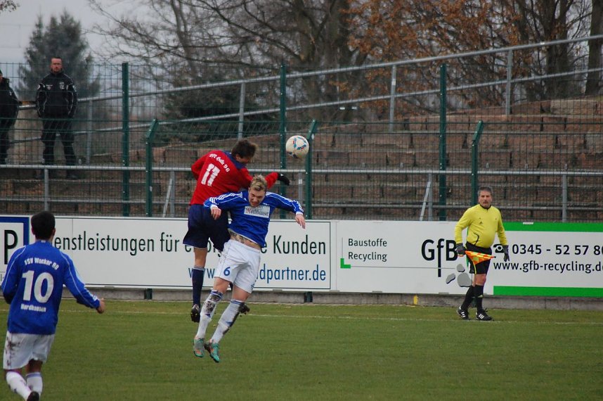 Wacker holt einen Punkt in Halle