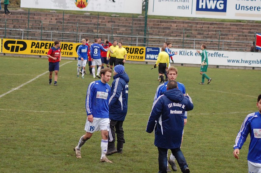 Wacker holt einen Punkt in Halle