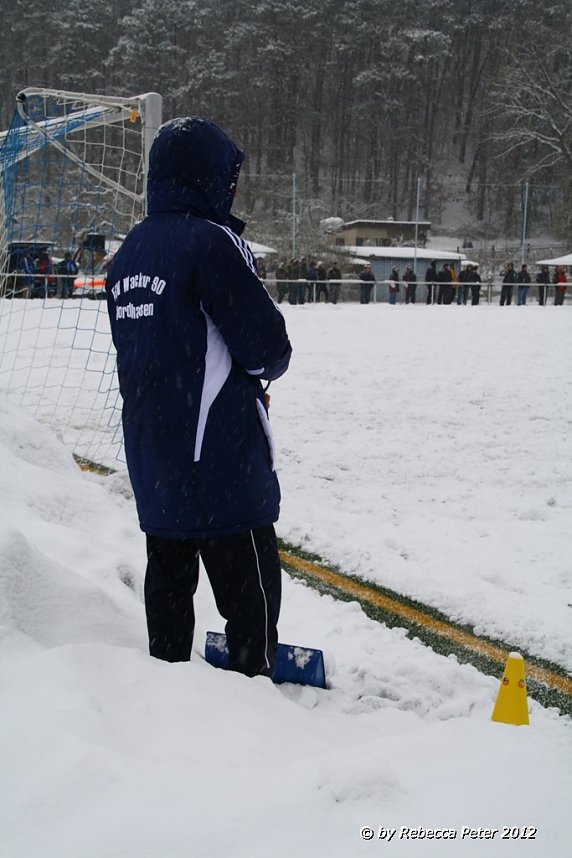 Fu&szlig;ball im Schnee