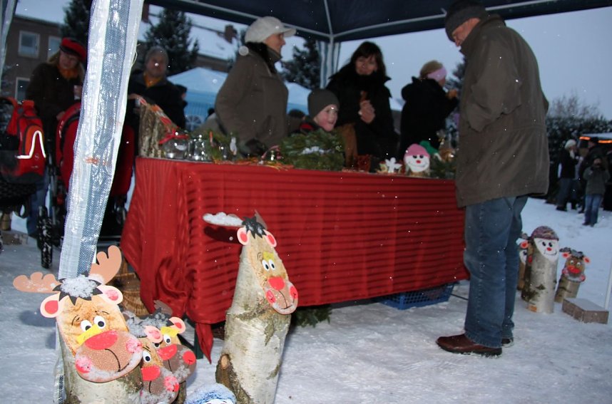Weihnachtsmarkt in der Grundschule