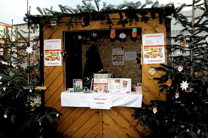 Kochbuch und M&auml;rchenbuch