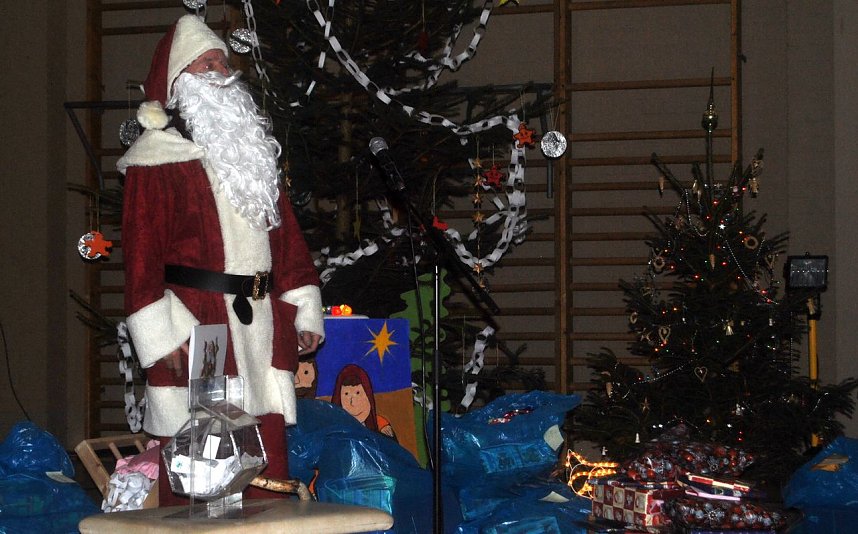 Weihnachten f&uuml;r die "Schattenkinder"