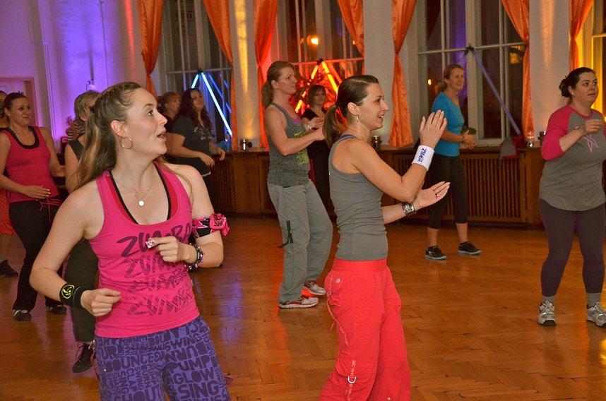 Zumba Weihnacht in der Tanzkantine