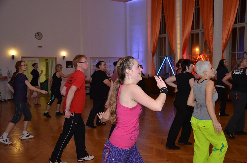 Zumba Weihnacht in der Tanzkantine