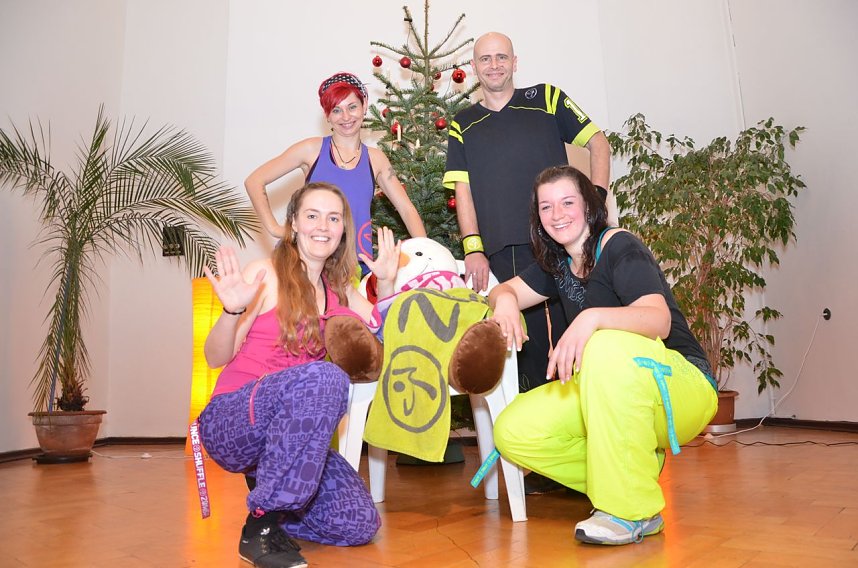 Zumba Weihnacht in der Tanzkantine
