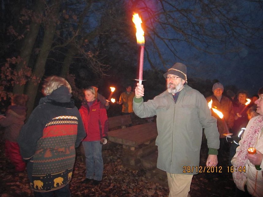 Mit Fackeln unterwegs