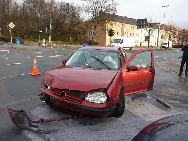 Crash auf der Kreuzung