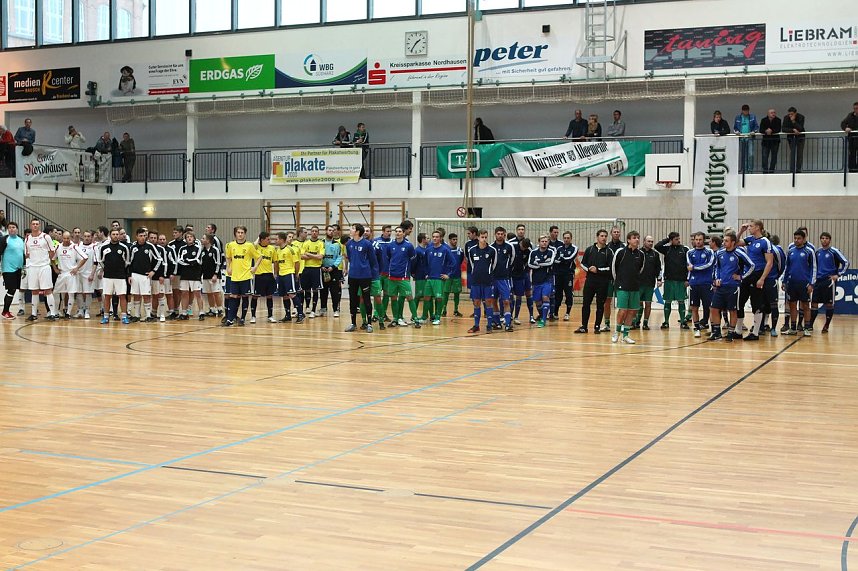 Fu&szlig;ballzauber unterm Hallendach