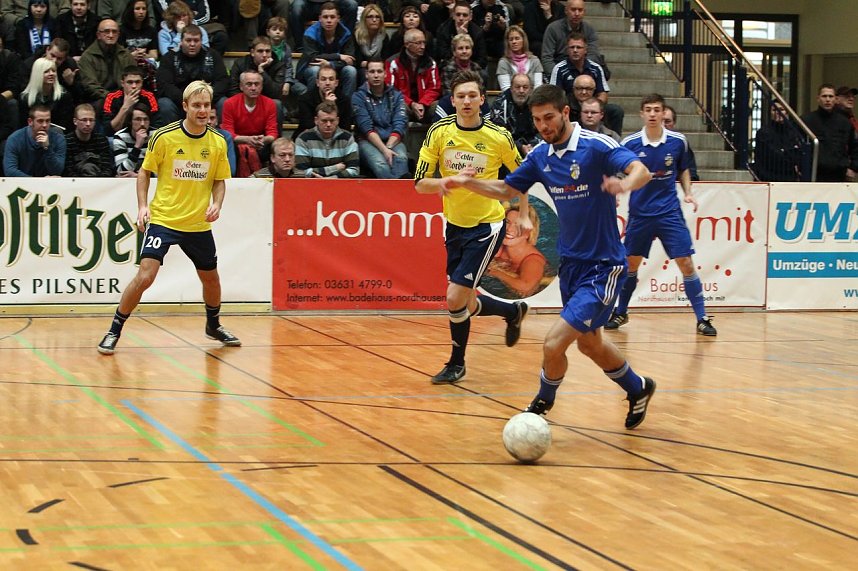 Fu&szlig;ballzauber unterm Hallendach