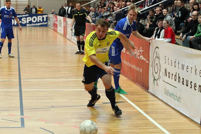 Fu&szlig;ballzauber unterm Hallendach