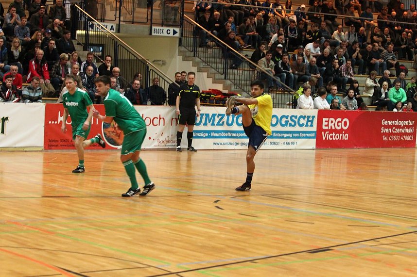 Fu&szlig;ballzauber unterm Hallendach