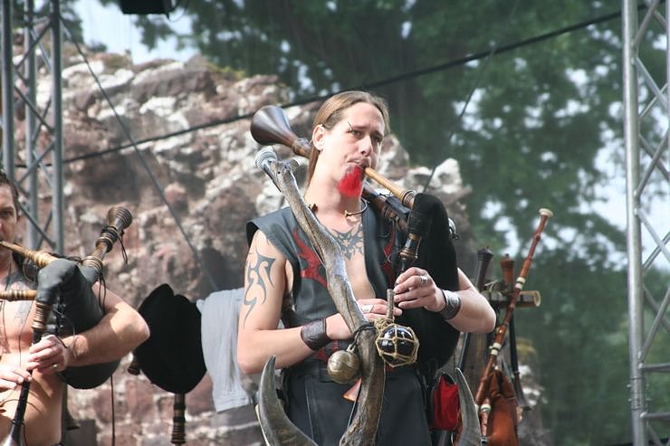 historisches Spektakel auf der Burgruine Hohnstein � wirr wahr