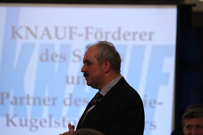 Werner H&uuml;tcher bei der Pr&auml;sentation