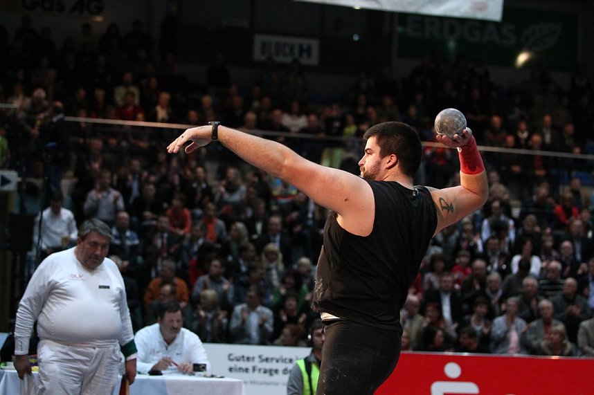 M&auml;nner beim Indoor